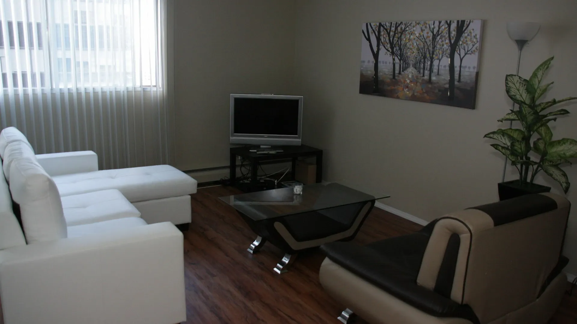 Hotel Calgary Core Suites